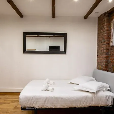 Modern And Functional In Old Town * Lila